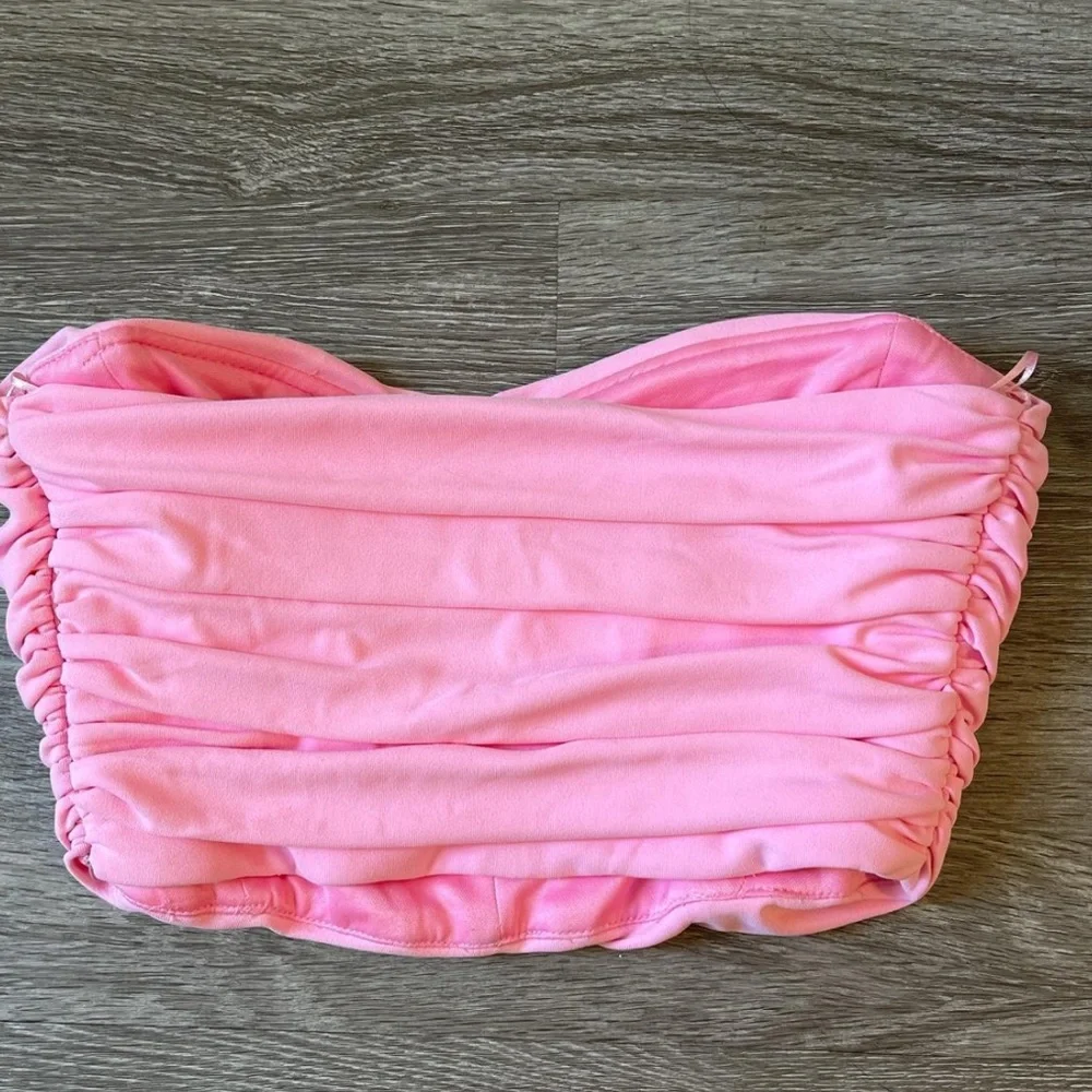 Zara strapless ruffled pink crop top - Picture 2 of 3